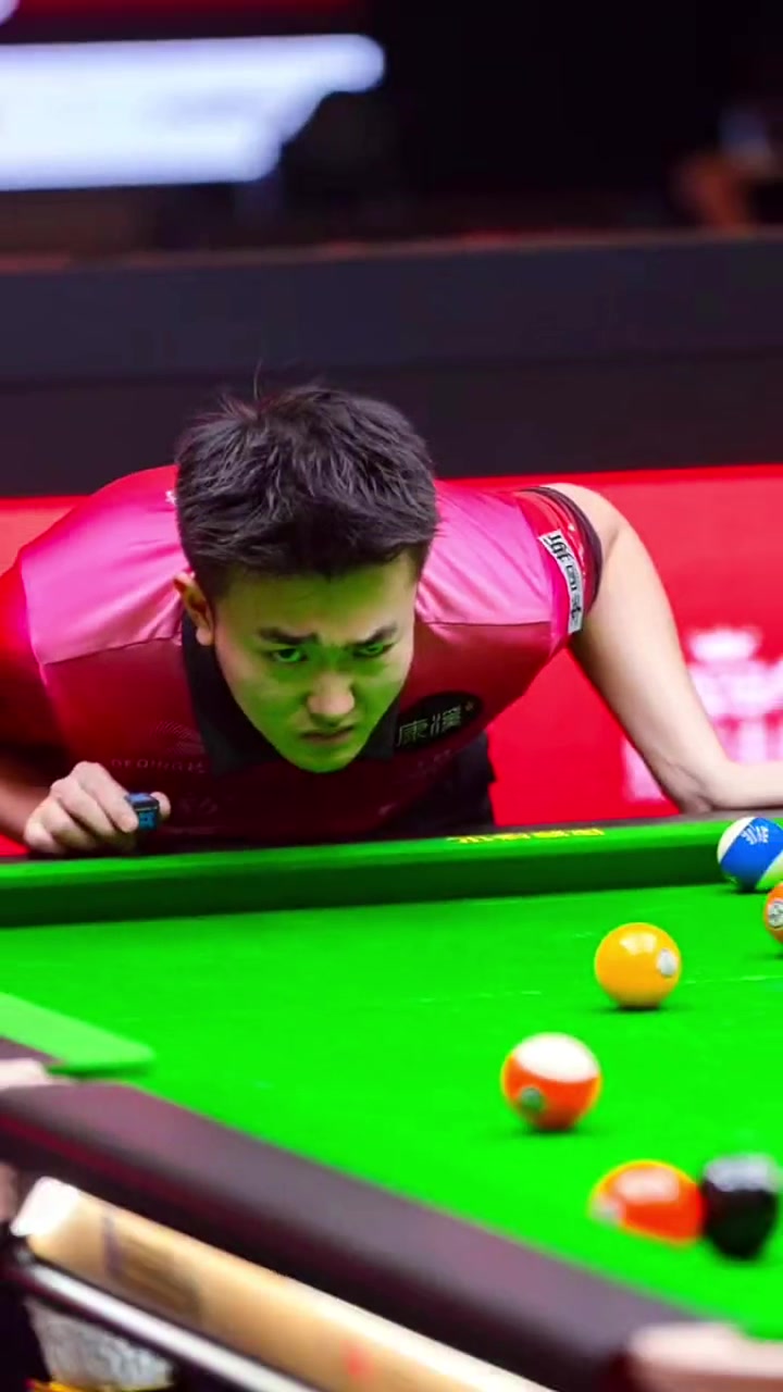 解构严肃足 解构严肃足