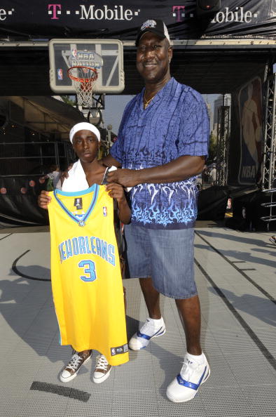 添了许多亮 添了许多亮