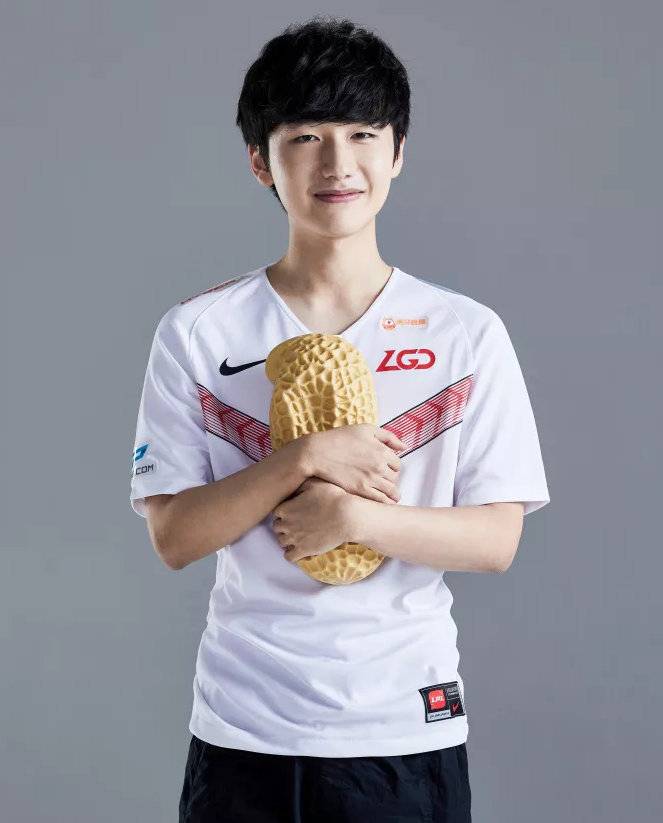 励了球队在 励了球队在