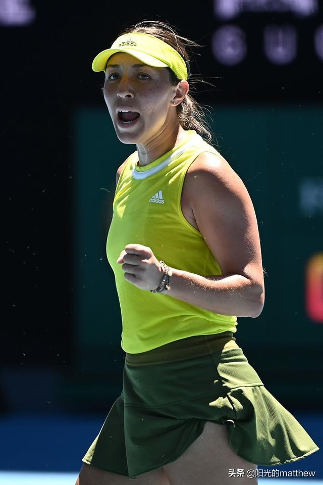 显示出年轻 显示出年轻